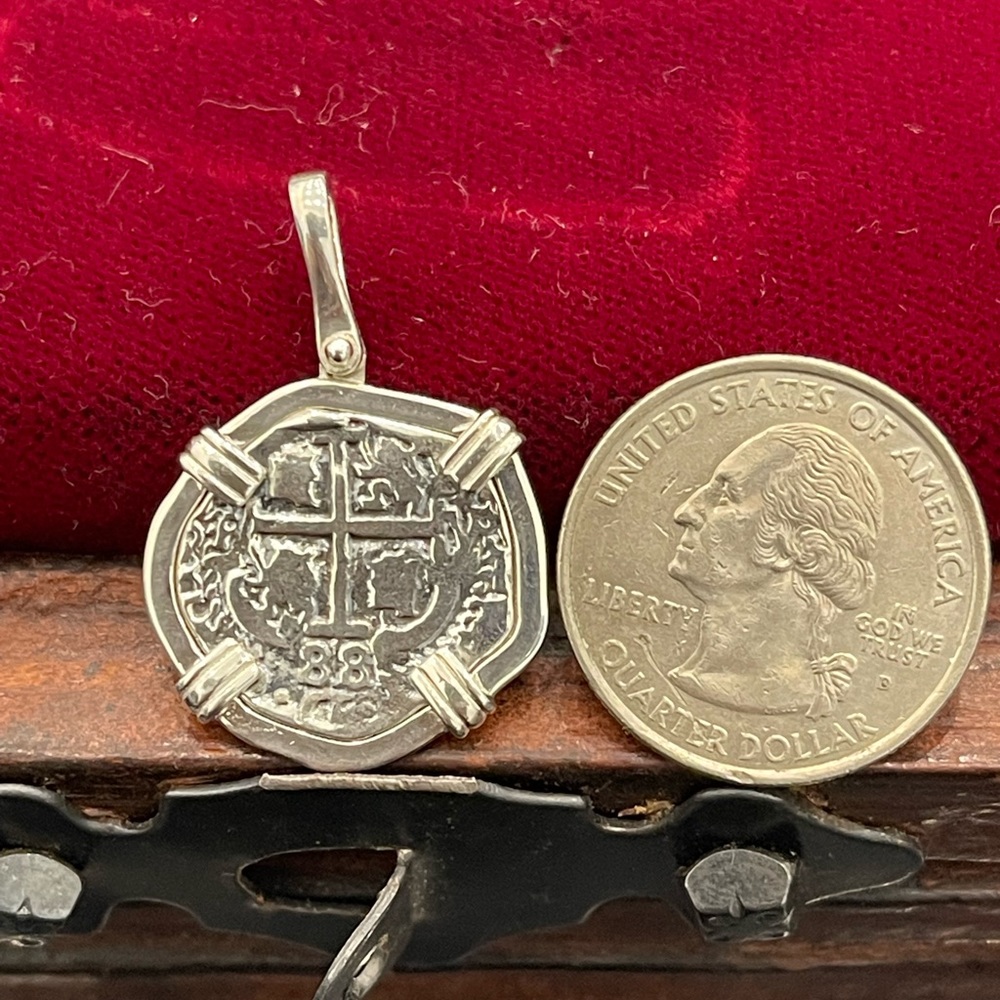 Atocha shipwreck treasure Mel fisher silver coin pendant